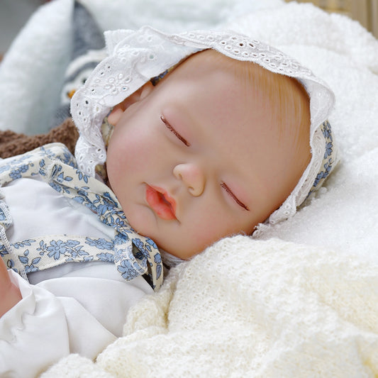 Clara - Realistische Reborn Babypuppe